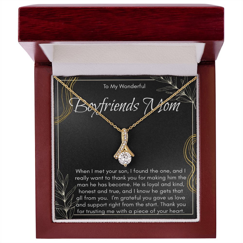 Gift Necklace For Boyfriends Mom