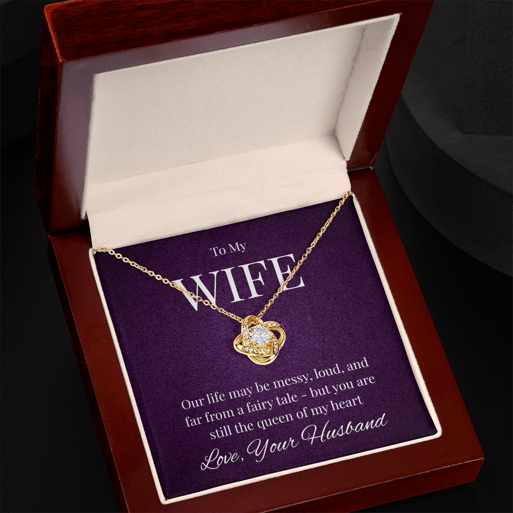 Necklace For Wife, The Queen Of Your Heart