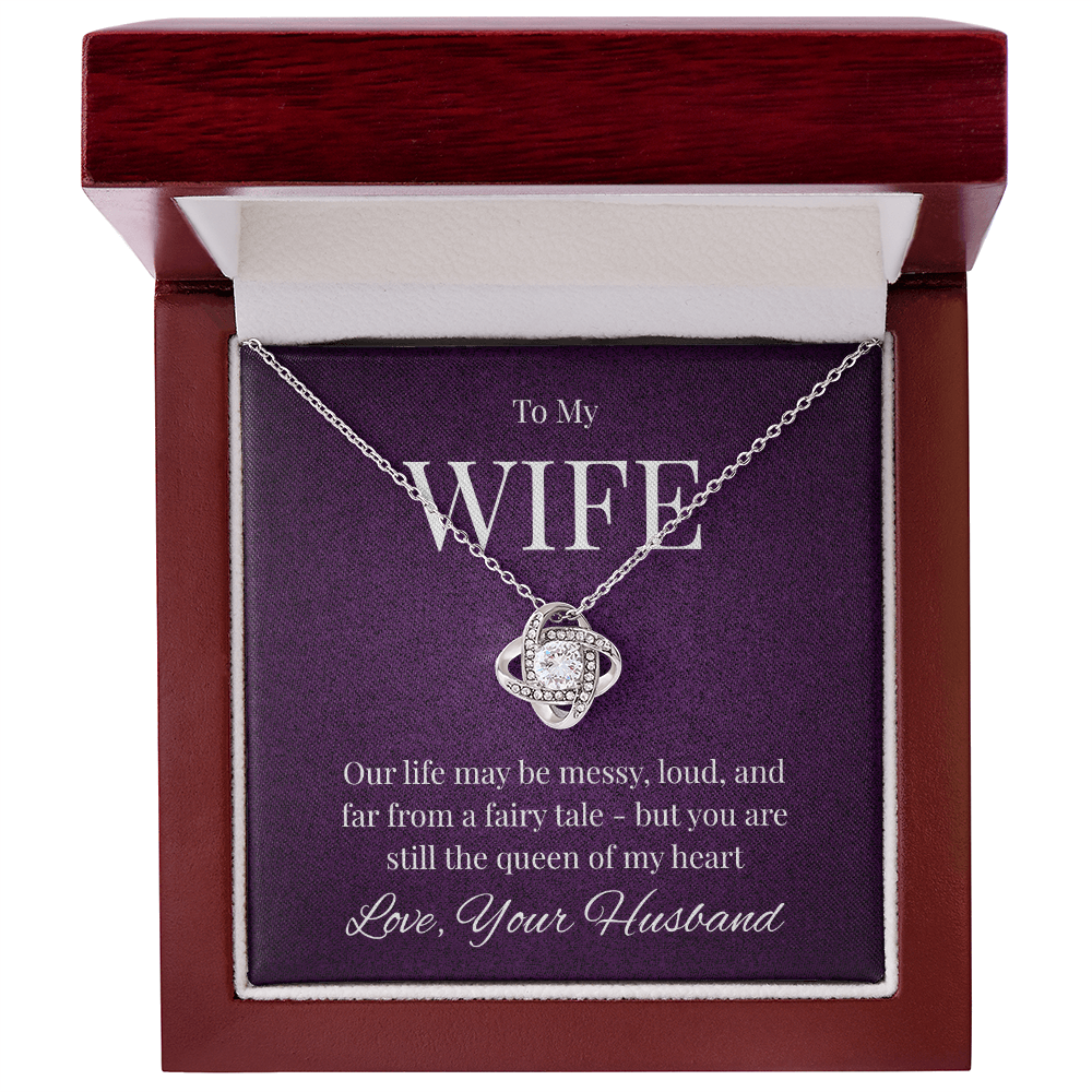 Necklace For Wife, The Queen Of Your Heart