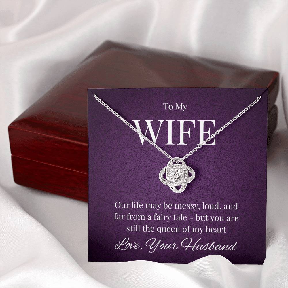 Necklace For Wife, The Queen Of Your Heart